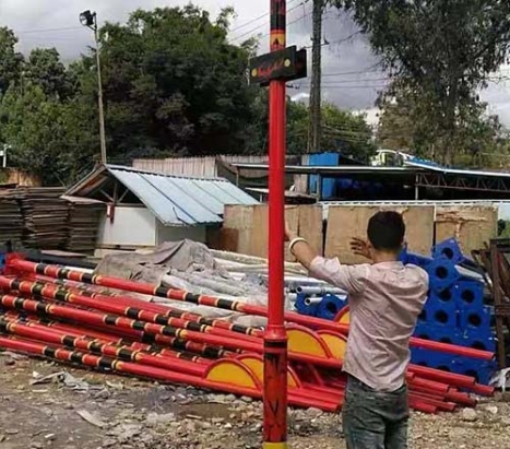 生產(chǎn)車(chē)間民族特色燈桿